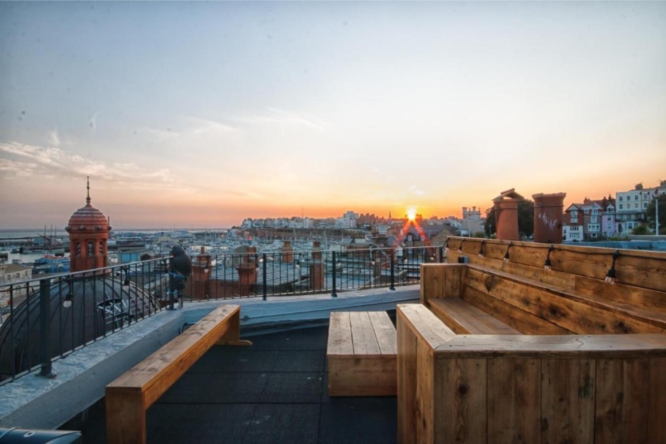 Harbourside Roof Terrace & Sea Views By Adliv Villa Ramsgate Bagian luar foto